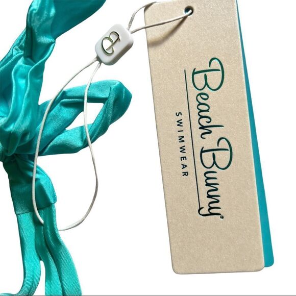 Beach Bunny Ireland Bikini Top Light Aqua nwt - Picture 4 of 7